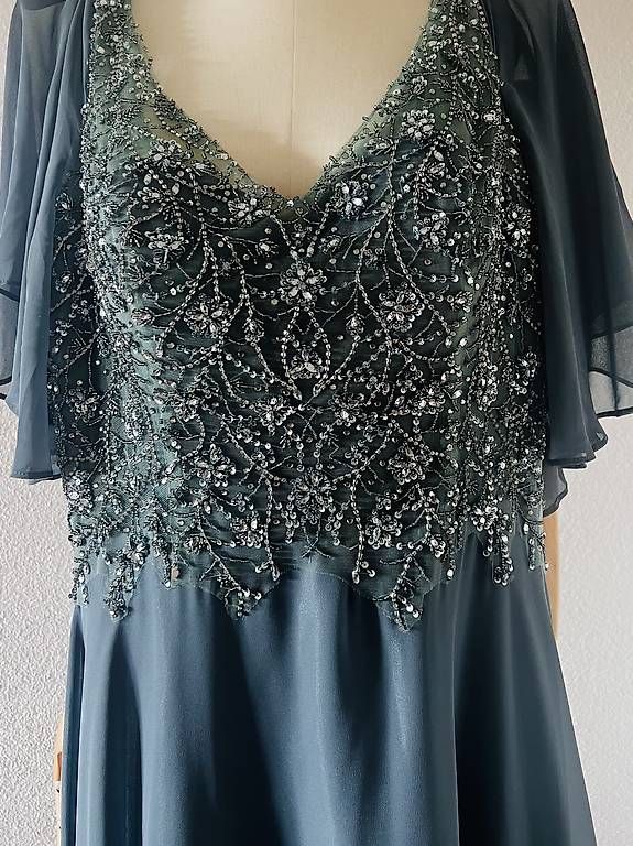 Kleider: Abendkleid Plussize  – Gebraucht aus Winterthur von Anjarys 2