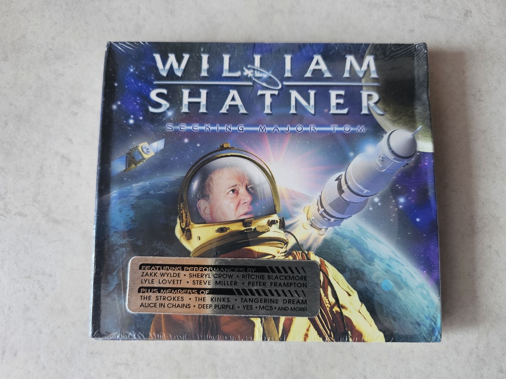 CD: William Shatner  -  Seeking Major Tom / 2 CD Set Fabrikneu – Nuovo e nell'imballaggio originale da Schneisingen venduto da backstore24