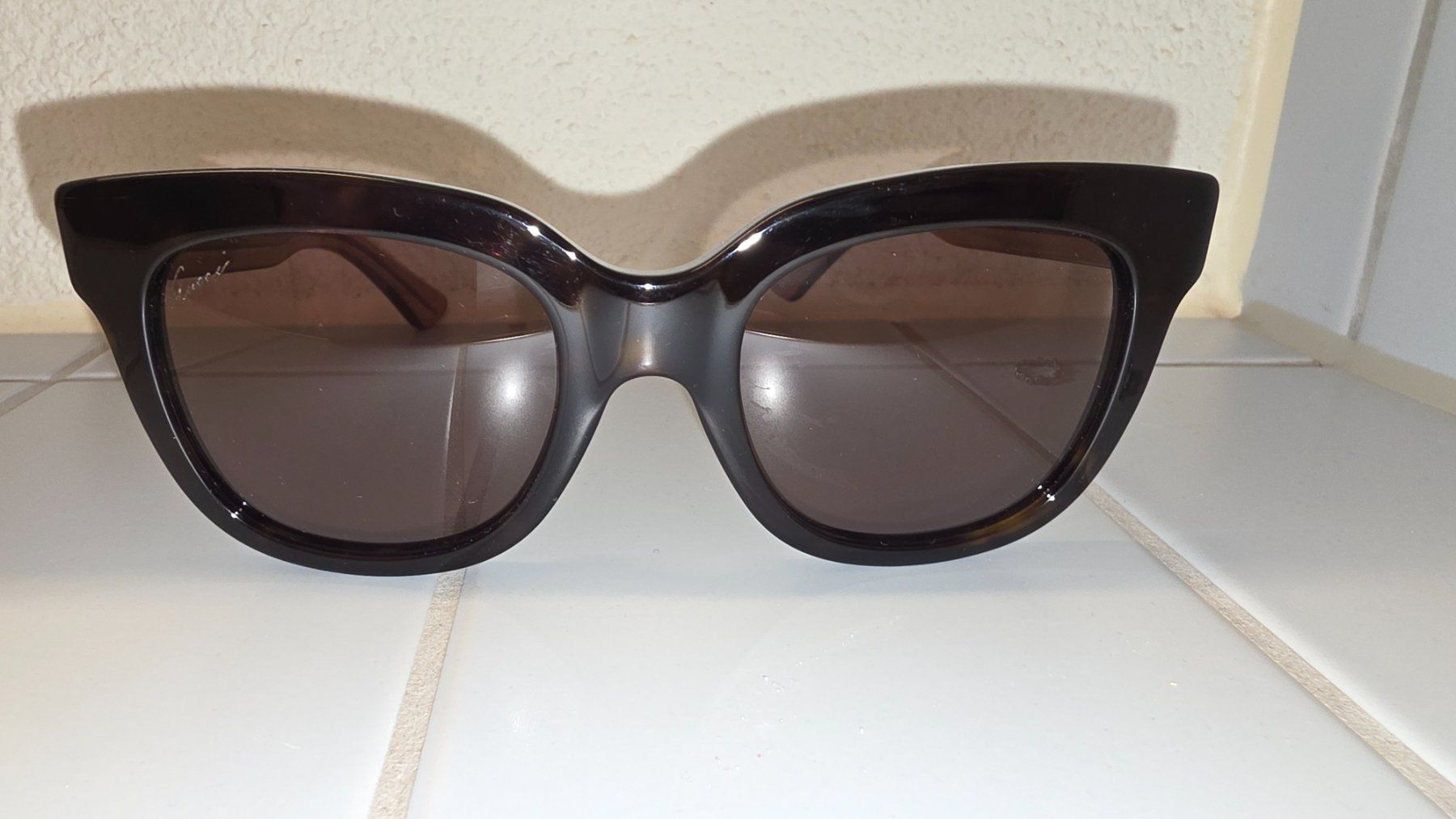 Gucci Occhiali & Lenti: Sonnenbrille Gucci Damen Schwarz mit Etui – Usato da Dietikon venduto da amelie_zh 4