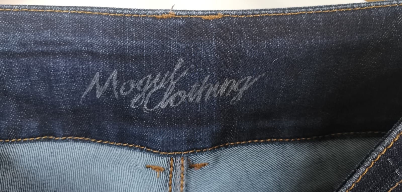 Jeans: Jeans Mogul Clothing / W30, L4 – Usato da Uetendorf venduto da Heyhey3661 4