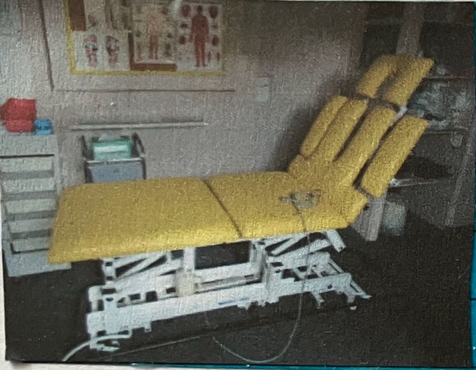 Dispositivi per massaggi: Elektrische Massage – Usato da Burgdorf venduto da makido 1