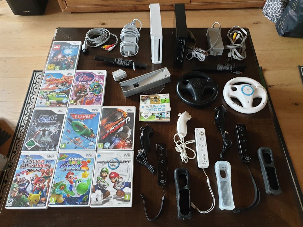Nintendo Wii x2 + viel Zubehör & Spiele Kaufen auf Ricardo