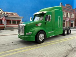 NEU Peterbilt 579 Sleeper HO Logistics Replicas USA H0 1/87