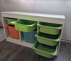 IKEA Trofast Kinderzimmer Regal weiss mit bunten Boxen