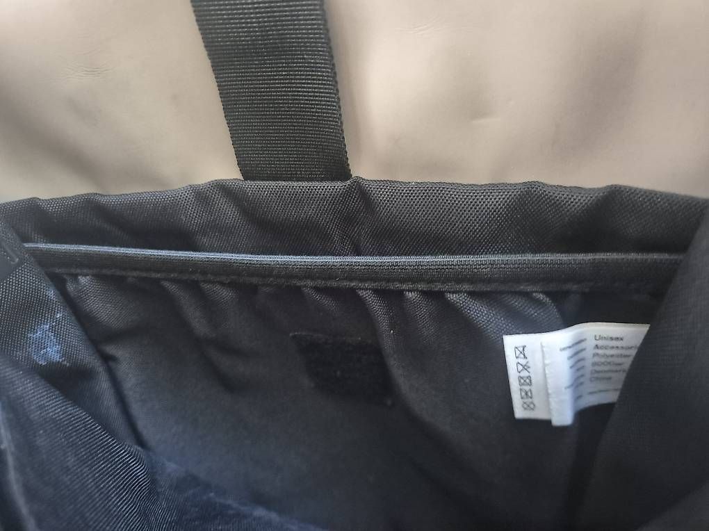 Zaini: RAIN Rucksack  beige/schwarz – Usato da Chur venduto da chrigebrunner 2