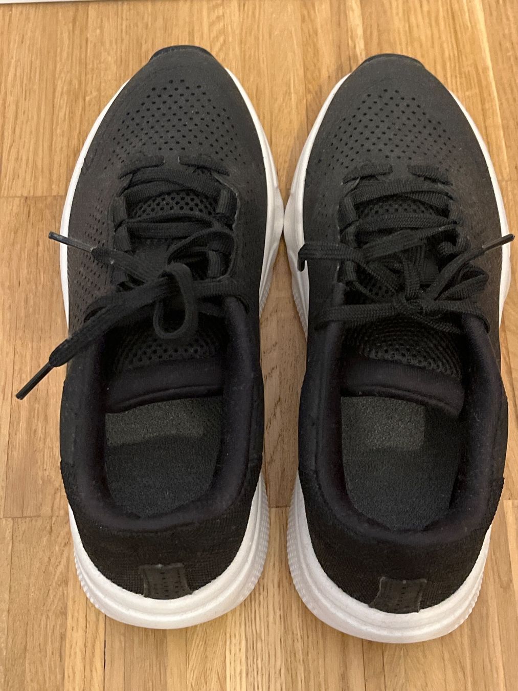 Decathlon Scarpe da uomo: Baskets de sport t.37 – Nuovo (secondo la descrizione) da Genève venduto da Lalafanny66 1