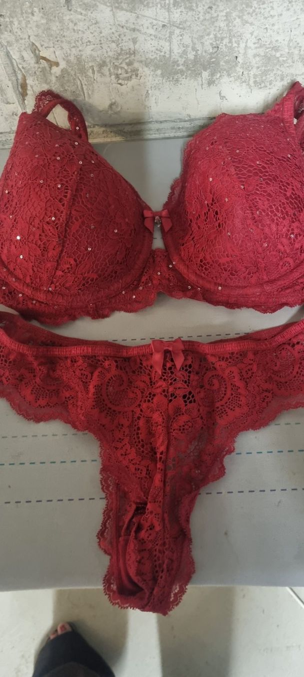 Beldona Altra biancheria intima: BH 80D String Gr.M Beldona – Usato da Embrach venduto da Valday