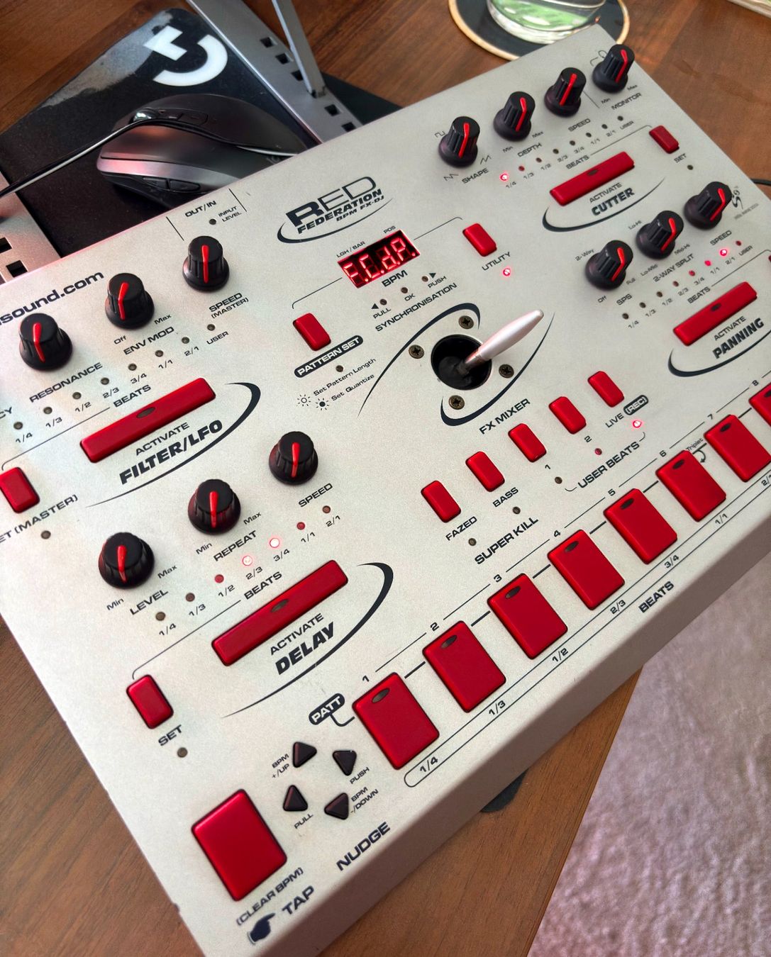 Strumenti musicali: RED Sound Federation BPM FX dj effects unit – Usato da Lausanne venduto da mpampouras 1