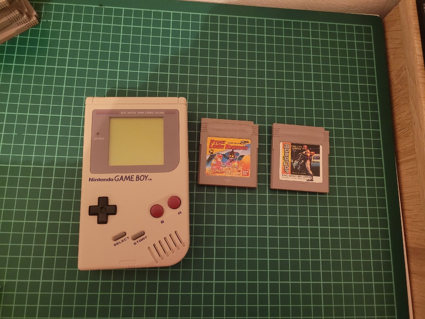 Nintendo Console: Game Boy + Robocop + Lode Runner - Rare Retro Gaming Find! – Usato da Meyrin venduto da Retro-GZ