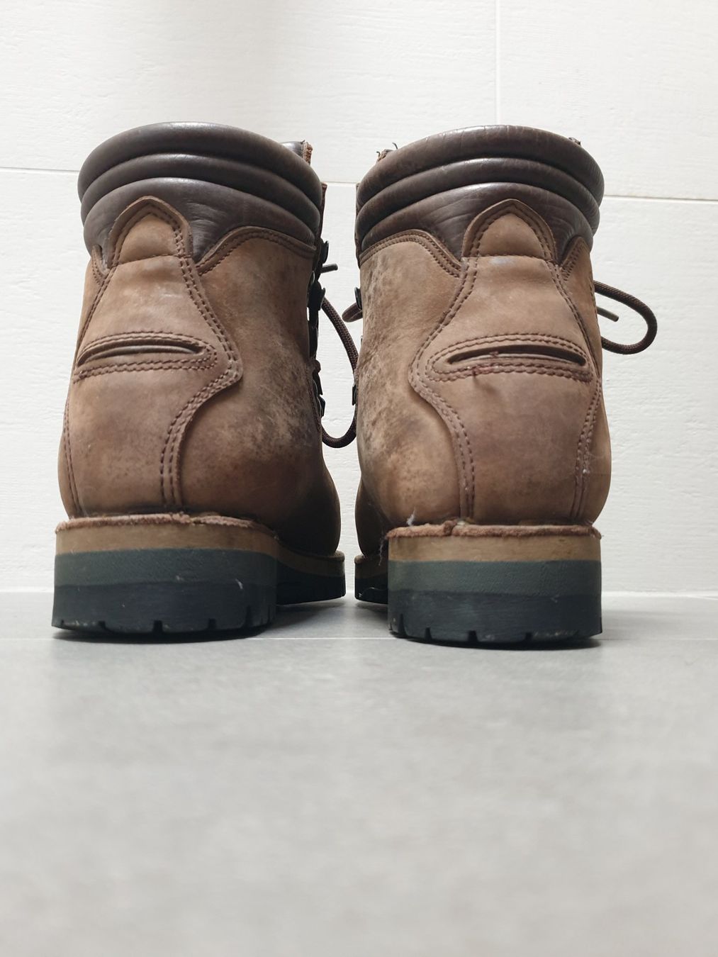 Herrenschuhe: Chaussures Gro-nell T36 – Gebraucht aus Lausanne von lae_c5zc 1