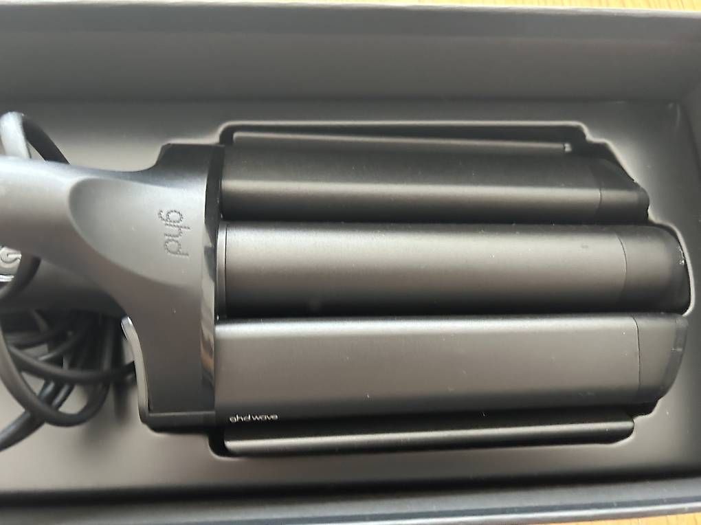 Fers à boucler & lisser: ghd Wave Professional Triple Barrel Waver – D'occasion à Bern par Horseshoe13 1