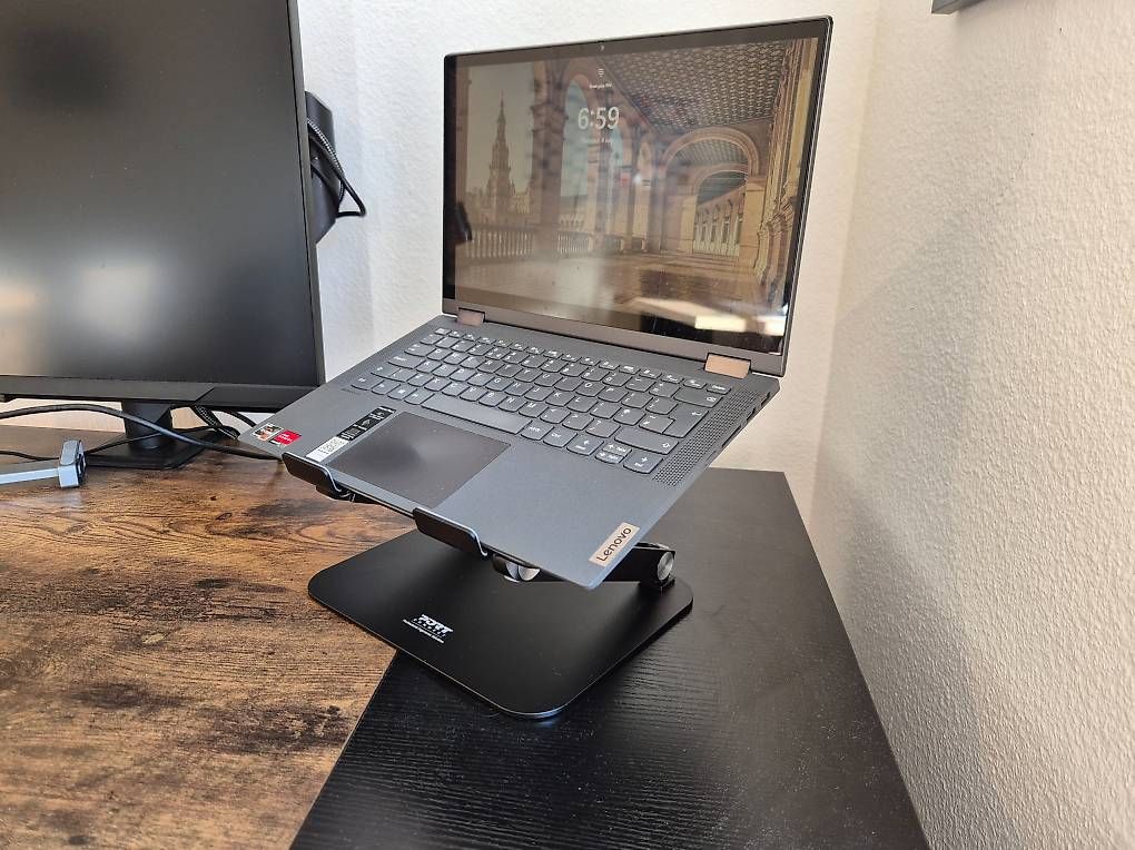 Racks & Cavalletti: Laptop Stand – Usato da Münchenstein venduto da dan_z2sf 4