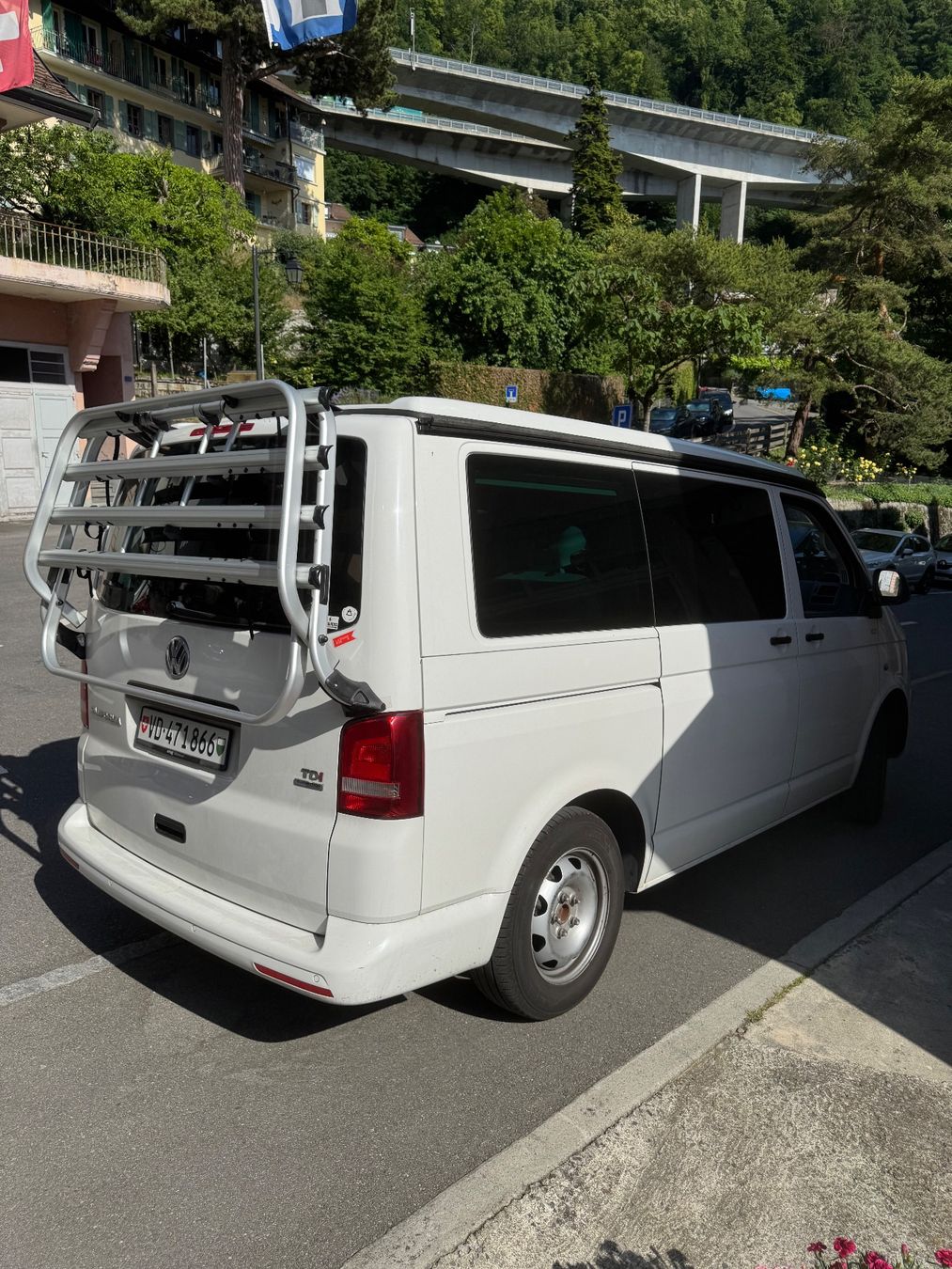 VW Veicoli da campeggio: VW T5 California Beach, TDI BMT – Usato da Veytaux venduto da ser_5mct 1