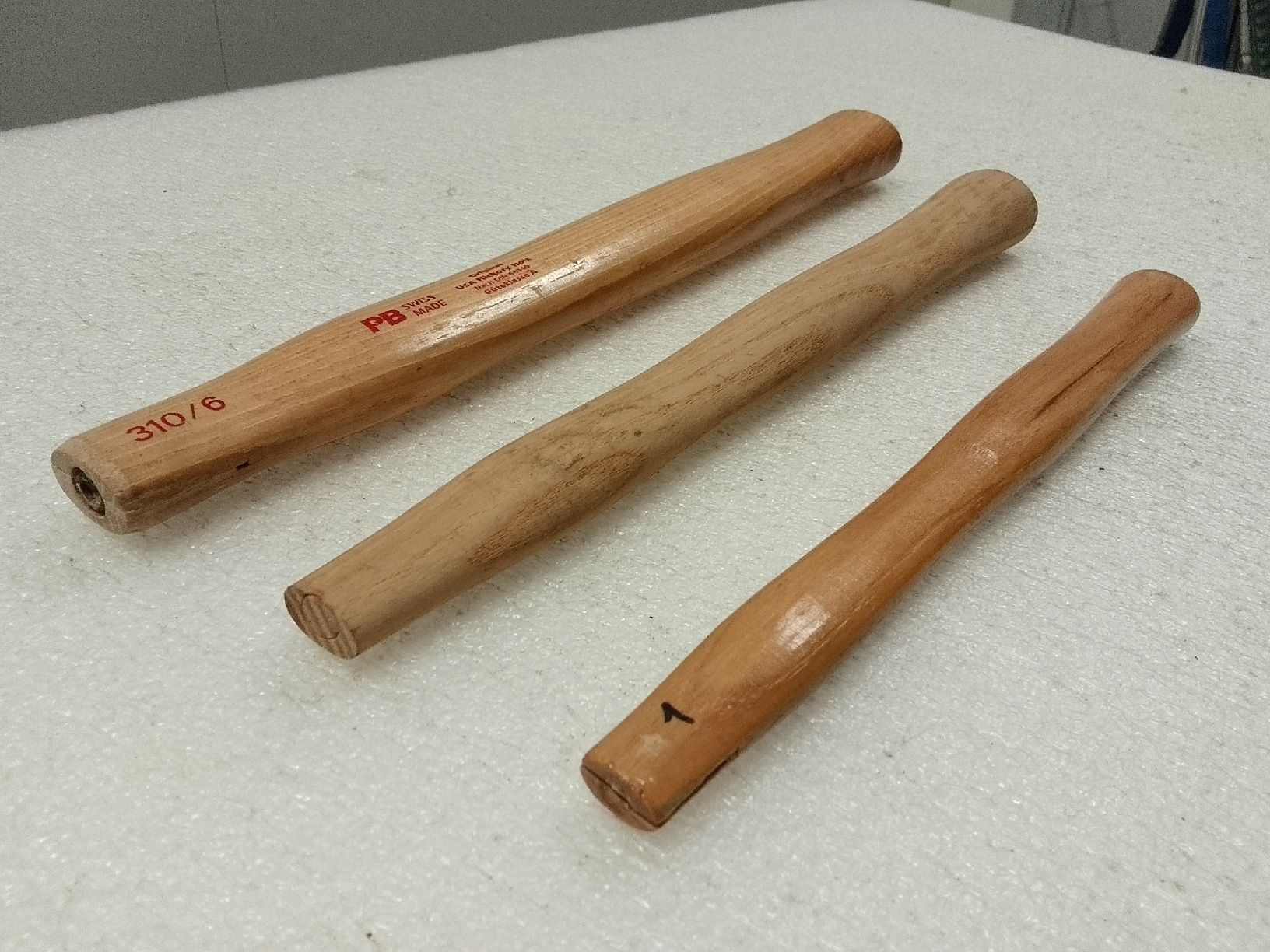 Tutti gli attrezzi: Hammerstiele 3 Stück, Holz – Usato da Trubschachen venduto da Caddy8 2