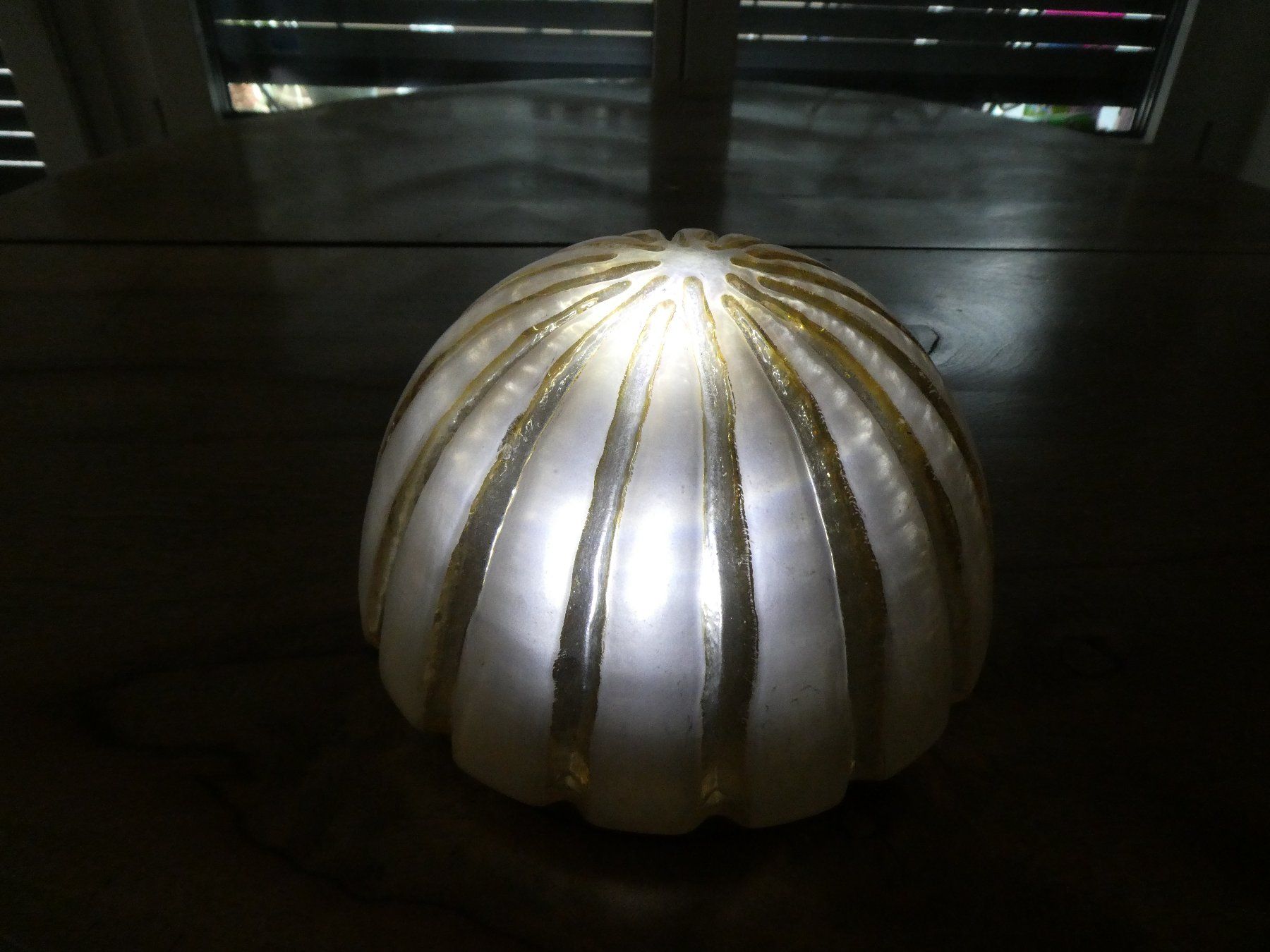 Lampadari & plafoniere: Antike Deckenleuchte mit Glasglosche – Usato da Basel venduto da Robyn 2