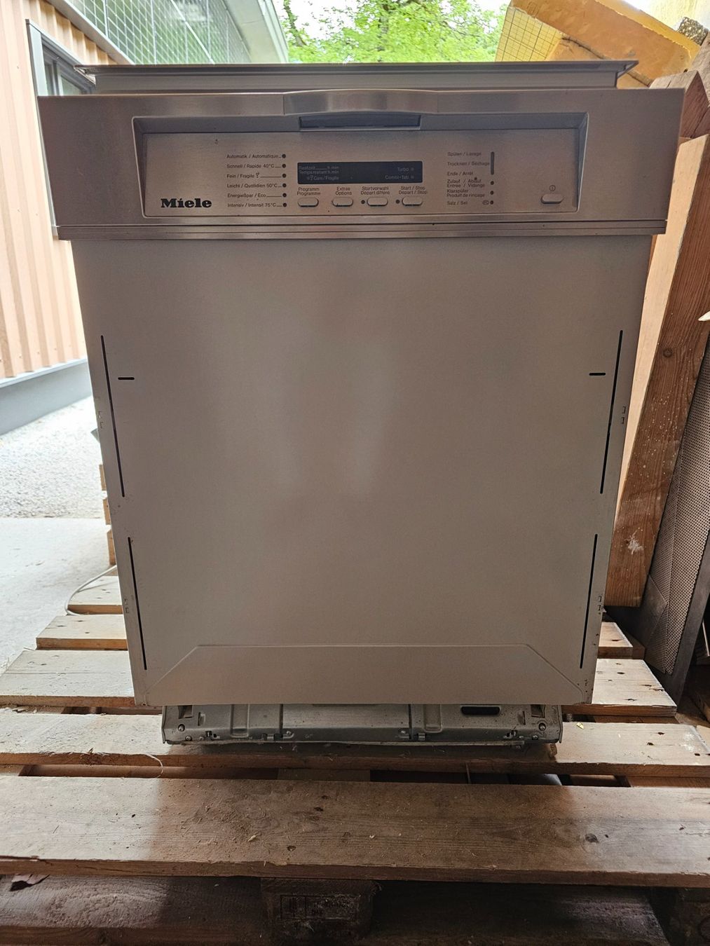 Miele Lavastoviglie: Miele Geschirrspüler G 2432-60 SCi – Usato da Mols venduto da mima61