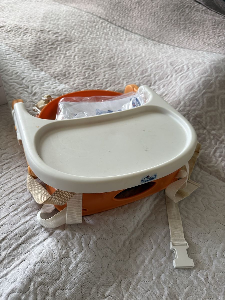 Sedie: Siège d’appoint Chicco Pocket Snack – Usato da Cheseaux-Lausanne venduto da ann_2ggk