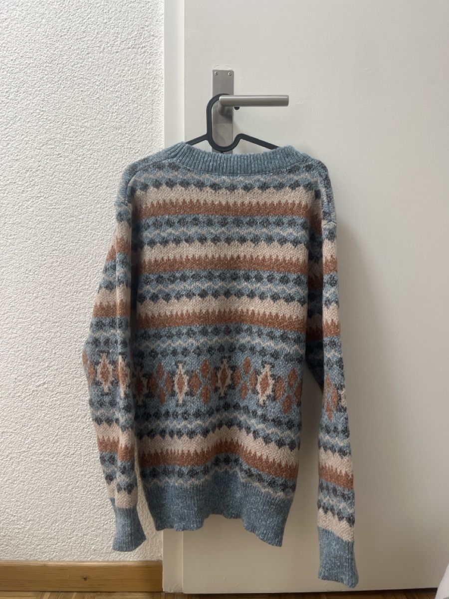 Maglioni & Felpe: Warmer Strickpullover mit Muster, Grösse L - Winterbereit! – Nuovo (secondo la descrizione) da Zuchwil venduto da matsinho 2