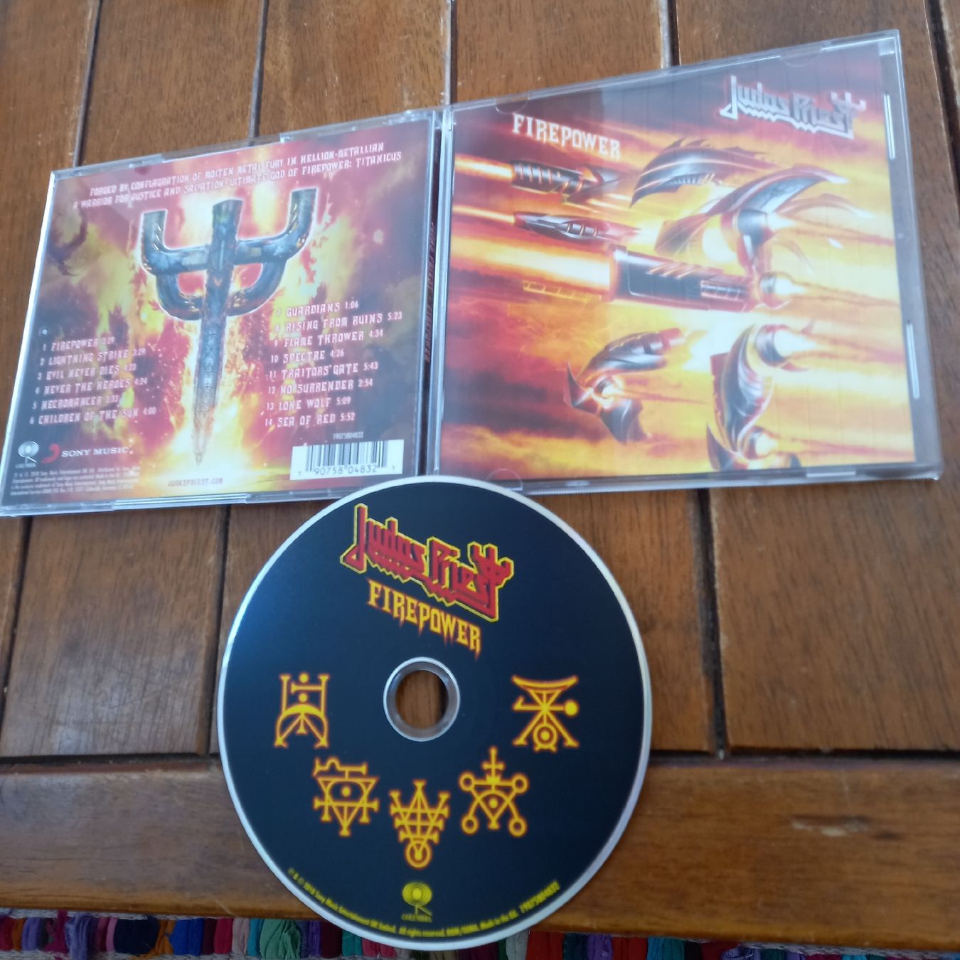 CDs: judas priest- fire... – Gebraucht aus St-Cergue von VeganWarrior