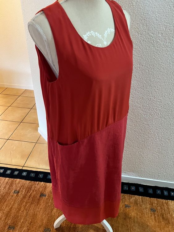 La robe rouge sera votre nouvelle indispensable cet été