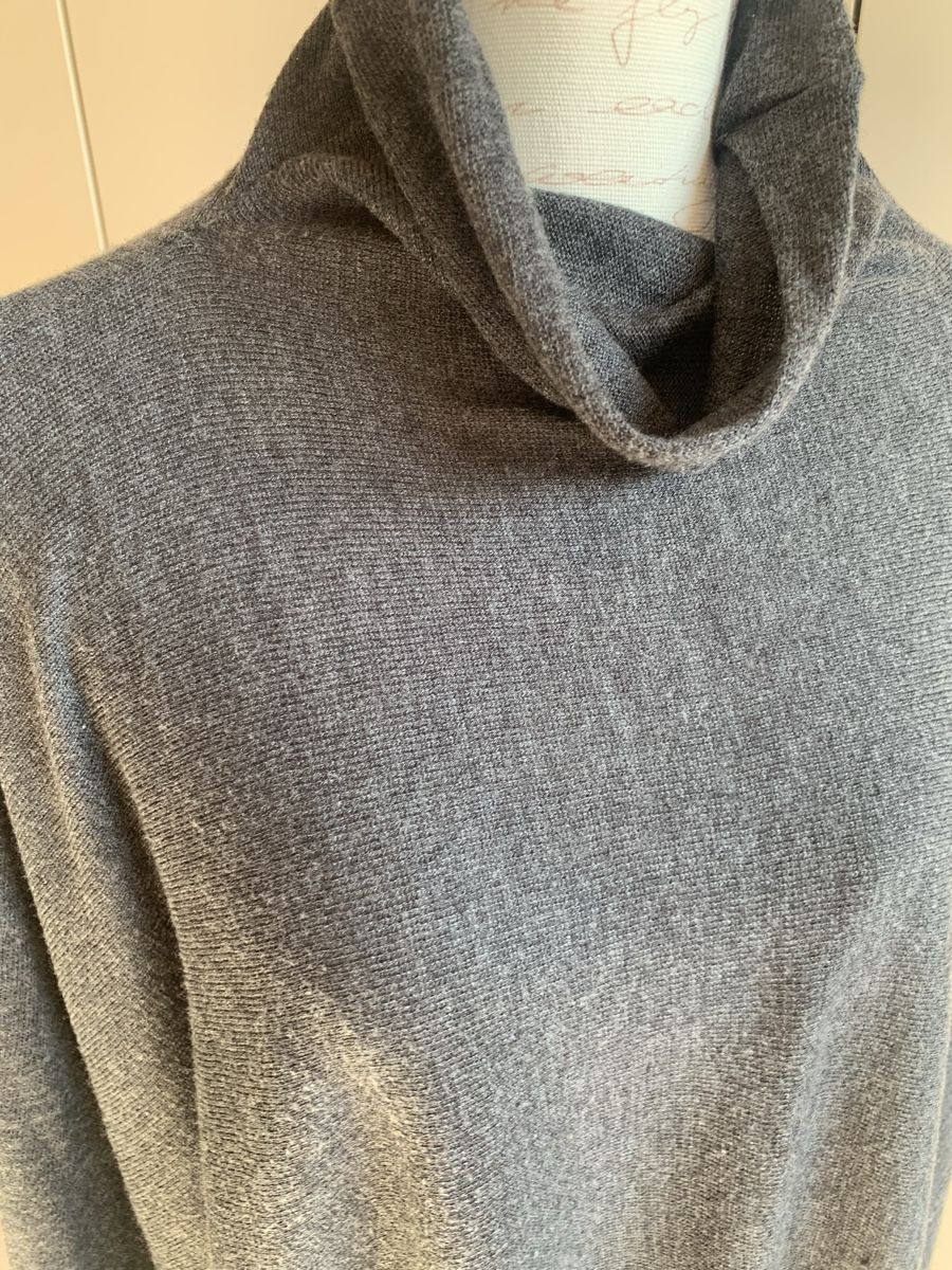 H&M Altro in Moda donna: Poncho von H&M dunkelgrau one Size – Usato da Ellikon an der Thur venduto da Bali1999 1