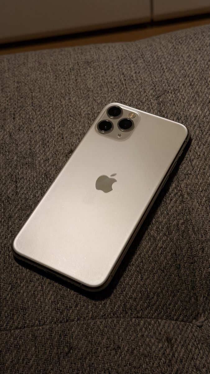 Apple Telefoni cellulari / Smartphones: iPhone 11 Pro 256 GB, Silber – Usato da Dübendorf venduto da glori_b 1