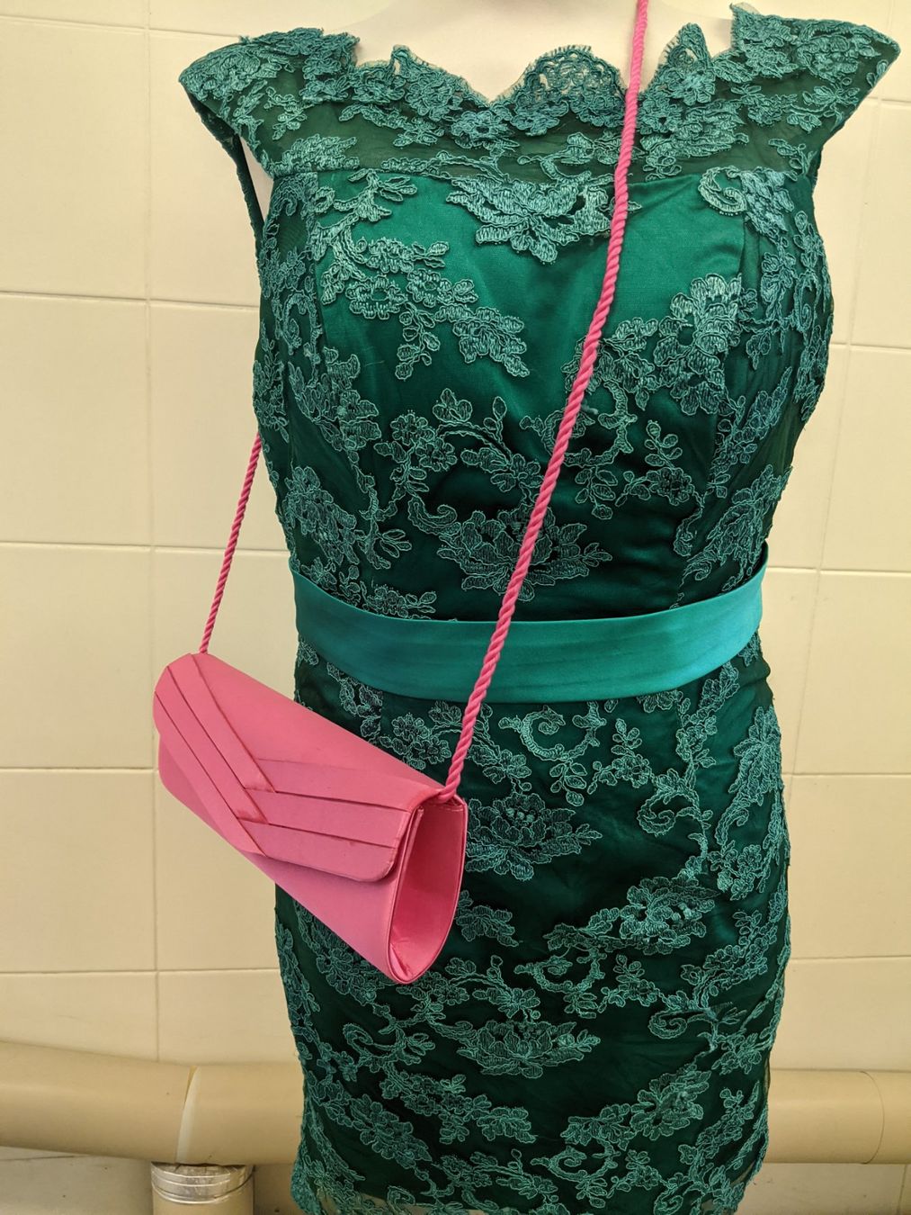 Vestiti: WAU! Damen Kleid Gr 36 – Usato da Langnau am Albis venduto da Judithsebi 2