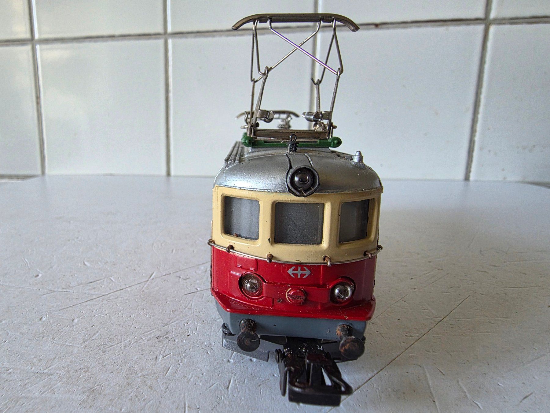 Märklin Modellini di ferrovie: E-Lok SBB Re 4/4, Lok-Nr. 427, TEE – Nuovo (secondo la descrizione) da Seuzach venduto da Loeckeli01 4