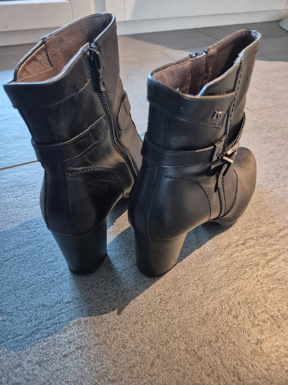 Scarpe da donna: Stiefeletten aus Leder, Schwarz, Grösse 41 – Nuovo (secondo la descrizione) da Altendorf venduto da MiriCaj 8