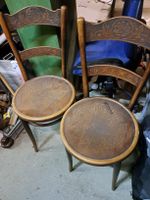 2 Antike Stühle, Holz, Horgen Glarus