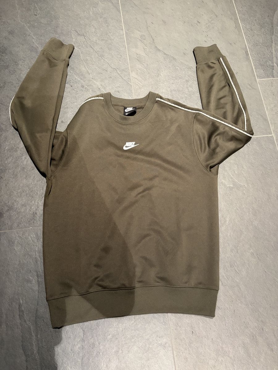 Nike Pullover & Sweatshirts: Nike Pullover Gr. S – Gebraucht aus Frauenkappelen von SSCN01