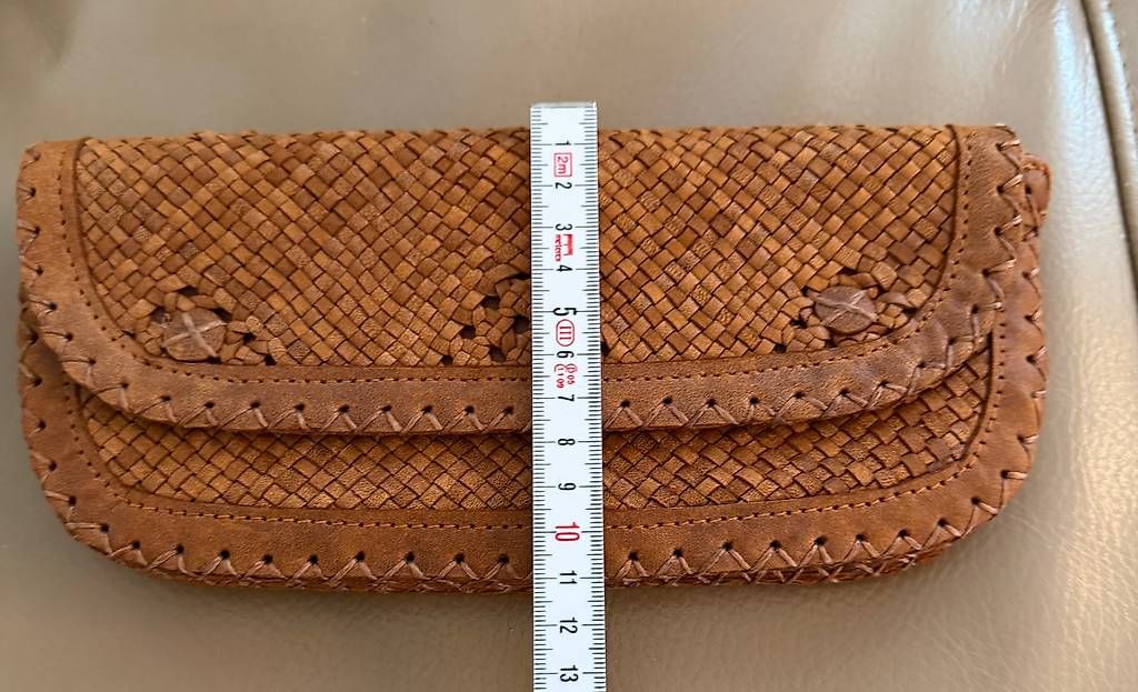 Borse da donna: En Shalla Clutch neu – Nuovo (secondo la descrizione) da Ehrendingen venduto da Nr.7 4