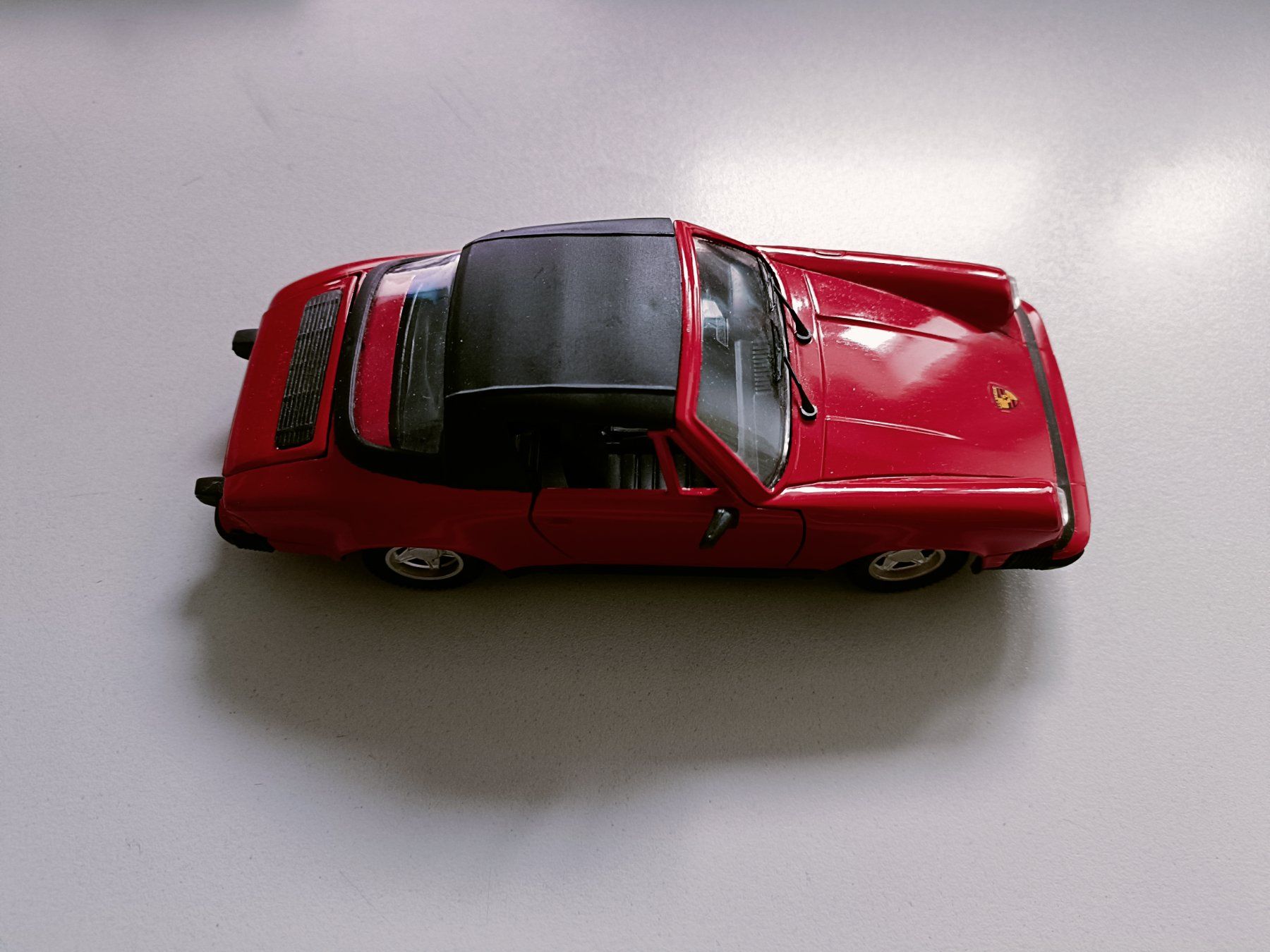 Porsche Modellini d'auto: Porsche 911 rot Coupe – Usato da Niederrohrdorf venduto da privat23