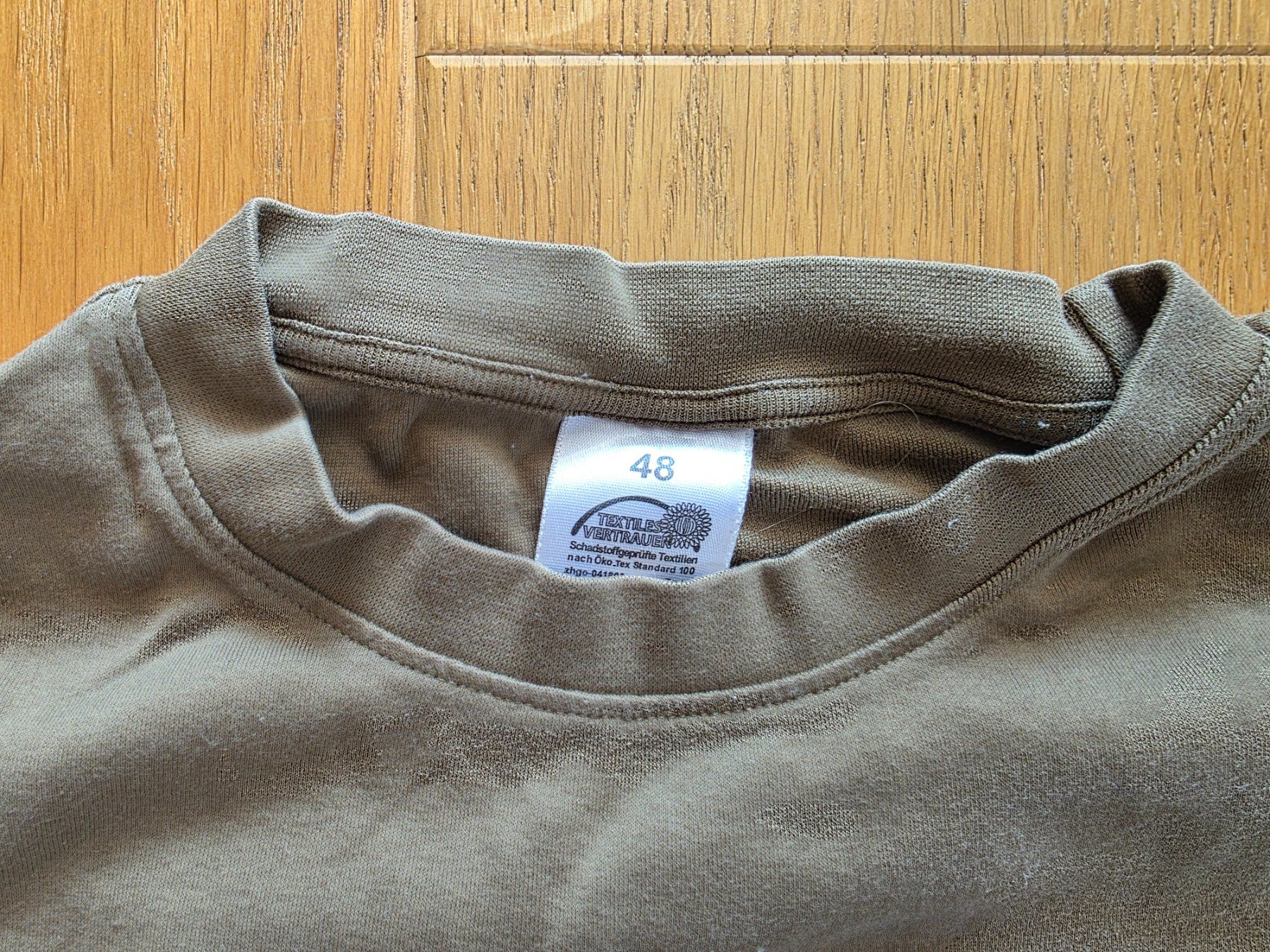 Schweizer Armee Uniformi: Armee T-Shirt Grösse 48 – Usato da Aarau venduto da Lennz_17 2
