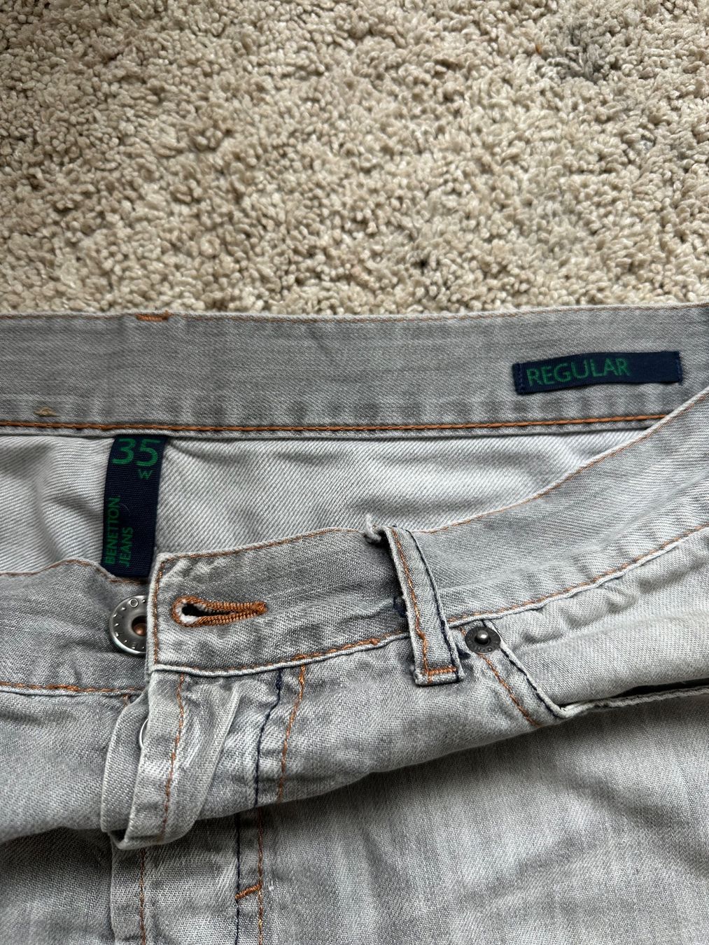 Benetton Jeans: Graue Benetton Jeans, Regular Fit, Gr. W35 – Usato da Basel venduto da Oloir 2