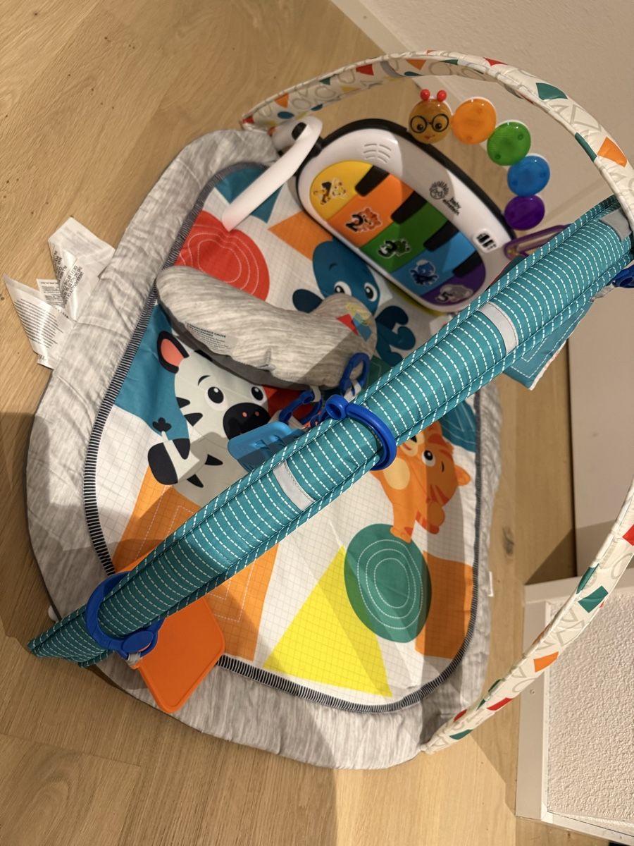 Spielmatte: Baby Einstein Spielmatte mit Spielbogen – Neu (gemäss Beschreibung) aus Pfäffikon ZH von Mado131019 1