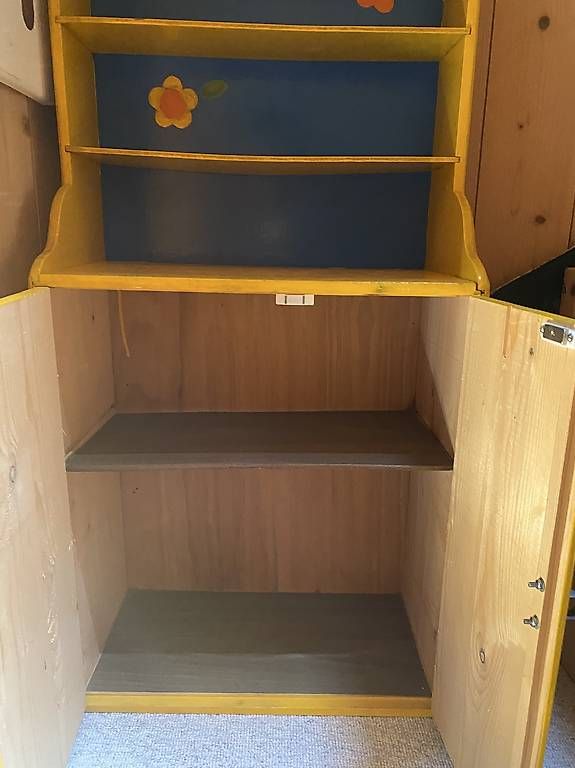 Armoires: Kinder Spielschrank – D'occasion à Därstetten par yas_pb5r 2