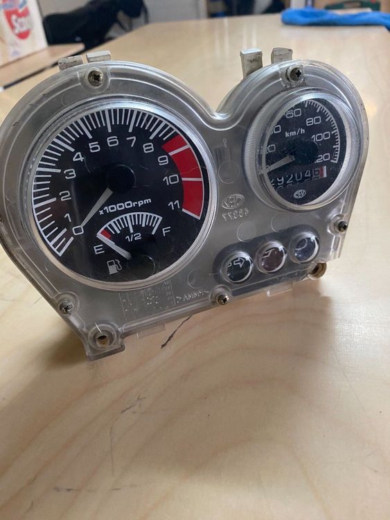 Aerox Tacho 120 kmh (Gebraucht) in Glashütten für CHF 10 – mit