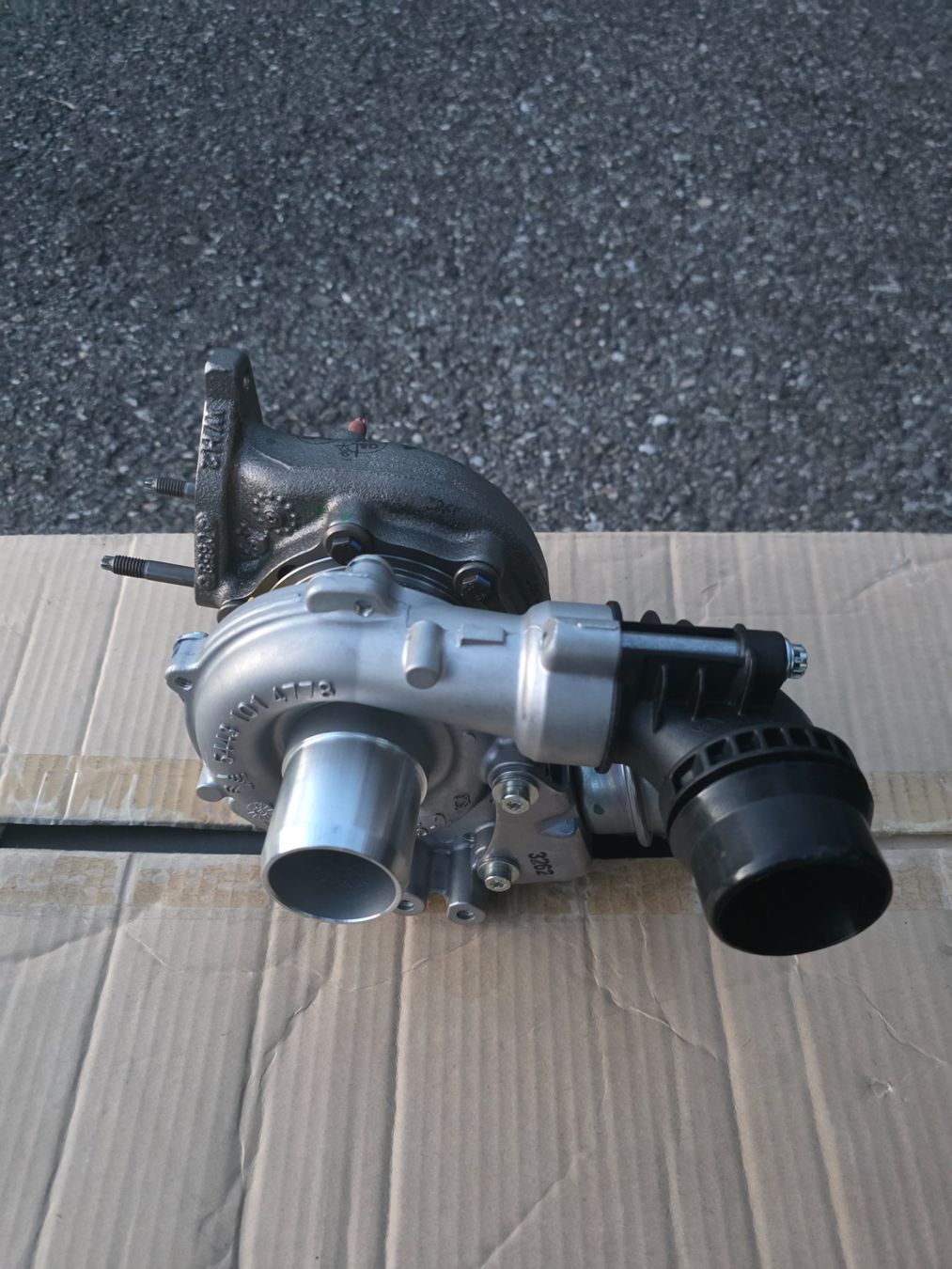 Opel Tutti pezzi di ricambio auto: BorgWarner Turbolader NEU – Usato da Flamatt venduto da AdrianRS