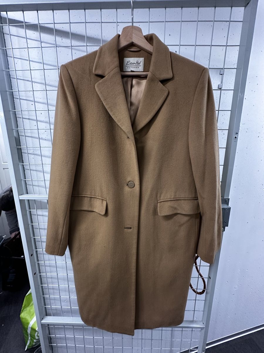 Essentiel Antwerp Cappotti: ESSENTIEL CAMEL WOOL COAT SIZE 40 – Usato da Lachen SZ venduto da _laalessia 2
