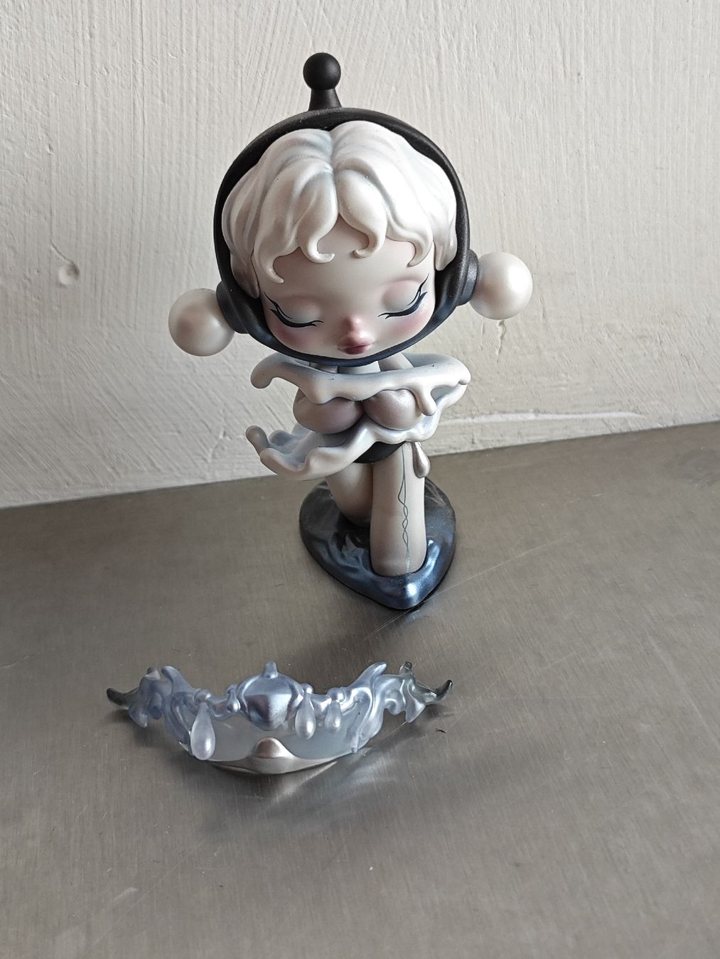Pop Mart Statuette: Skullpanda The Sound Pensive, Pop Mart – Usato da Mellingen venduto da Krishi 1