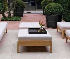 Tisch mit Polsterauflage Ottomane Loungetisch Couchtisch