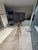 Stehlampe