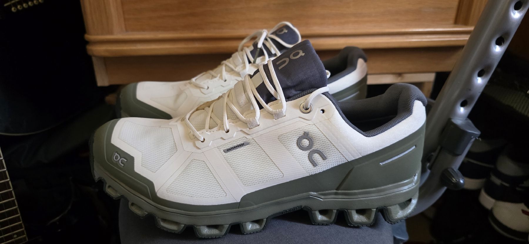 Herrenschuhe: On Cloud cloud venture waterproof no excuses – Neu (gemäss Beschreibung) aus Chur von ACE18