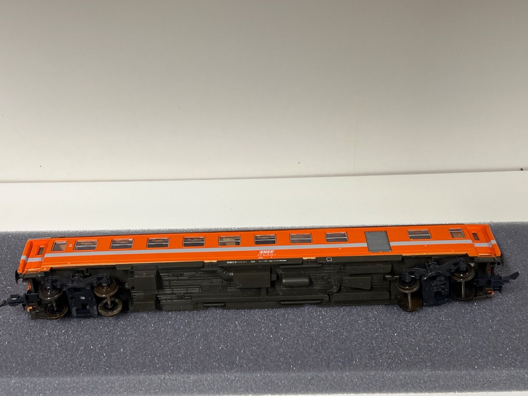 Roco Modellini di ferrovie: Roco SNCF 2.Kl./ Gepäckwagen H0 DC – Usato da Geroldswil venduto da TopTrain54 6