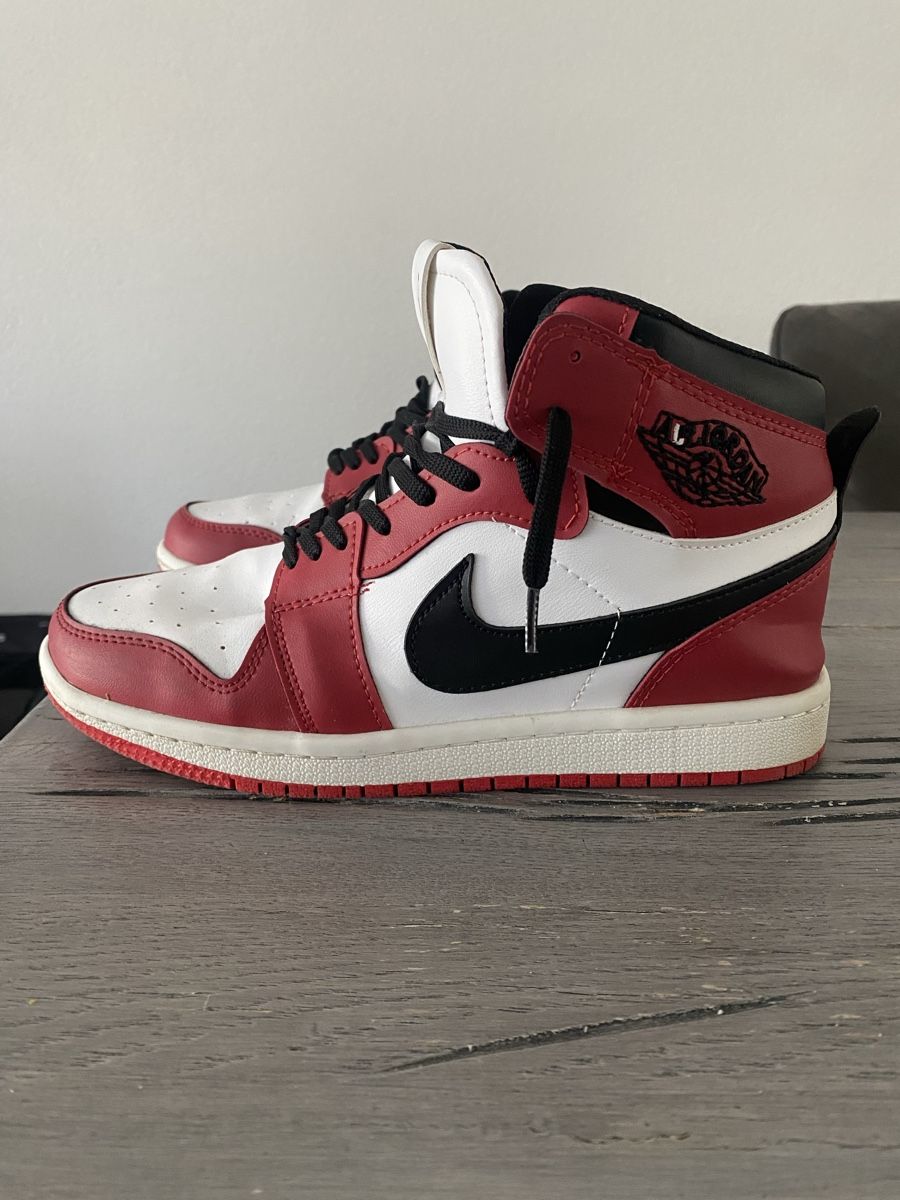 Jordan Herrenschuhe: Nike Air Jordan 1 High – Gebraucht aus Volketswil von 9394 1