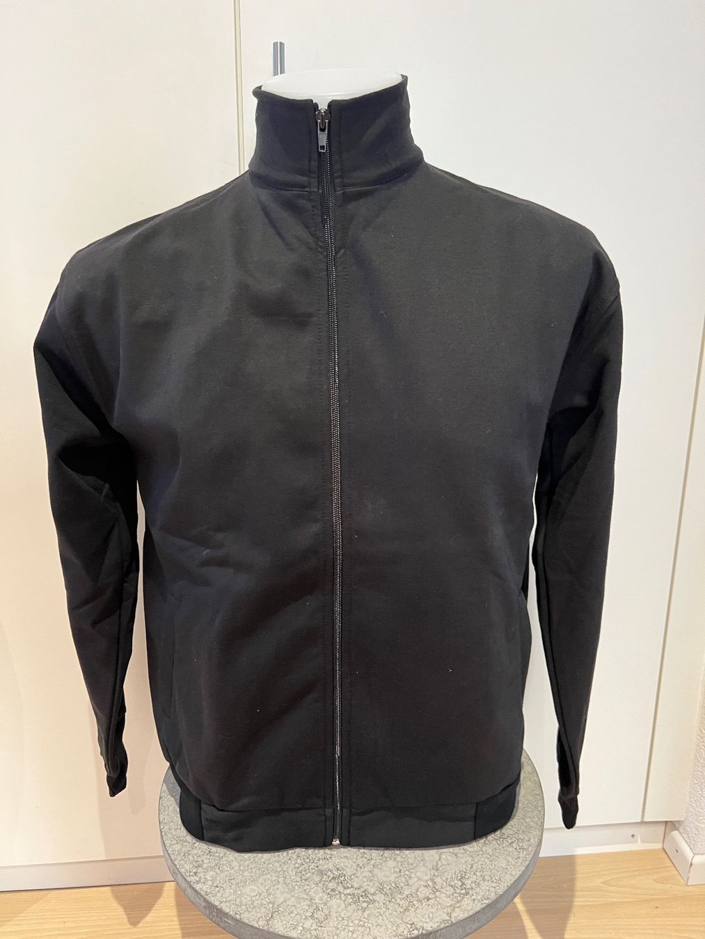 Giacche: Sweatjacke Gr.S NEU – Nuovo e nell'imballaggio originale da Schindellegi venduto da netcrack13
