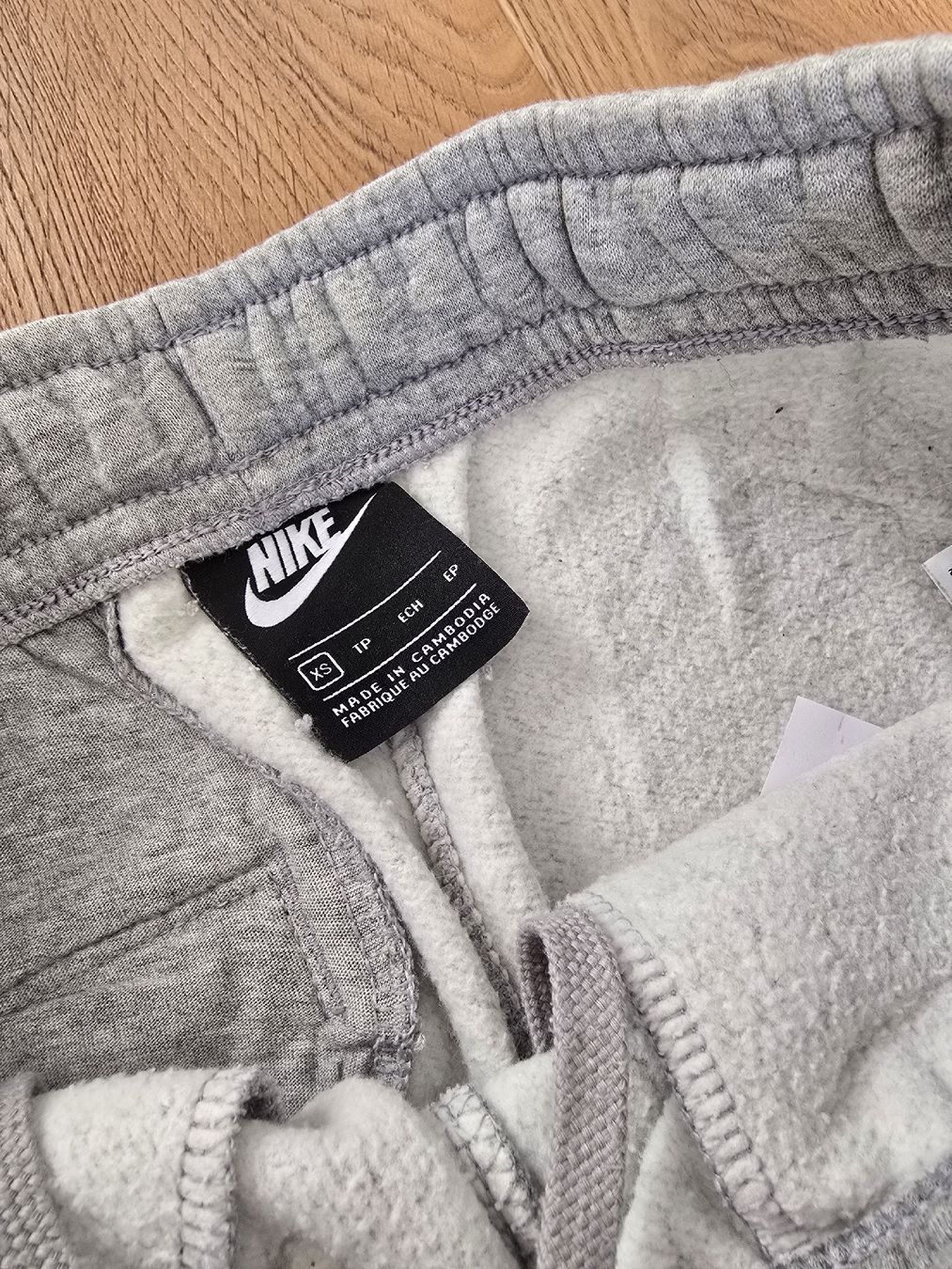 Nike Pantaloni: Nike Joggers - Grösse XS – Usato da Balterswil venduto da kth_pvl2 1