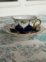 Meissen Mokka Tasse mit Untertasse, blaues Blumendekor, Gold