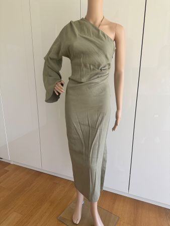 Asymmetrisches Kleid